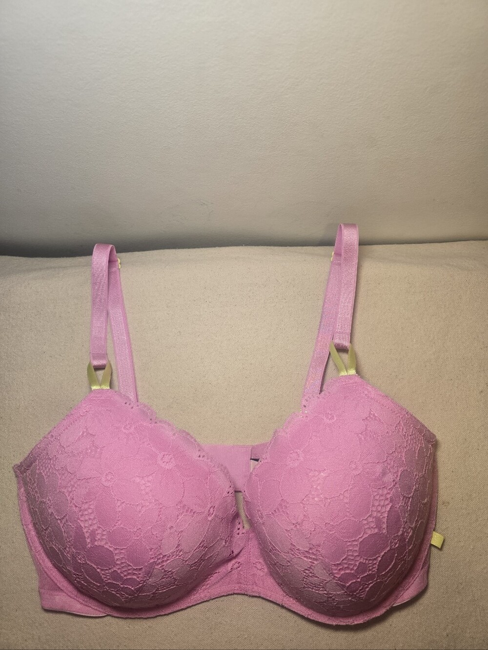 Victoria's Secret Pink Lace Push-Up Bra